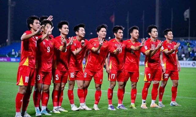U23 Việt Nam trước cơ hội tái đấu U23 Trung Quốc: HLV Kim Sang-sik không điền tên Đình Bắc?