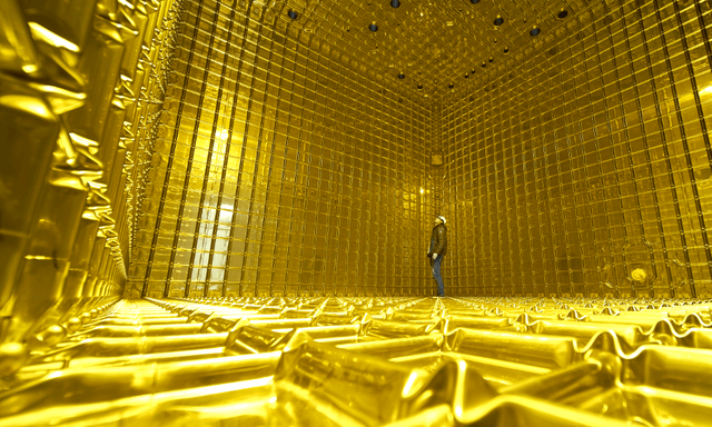 36 nước hợp lực xúc 800.000 tấn đá sâu 1.222m: Xây công trình 