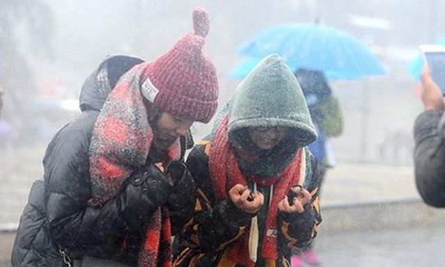 Hà Nội mù mịt bụi mịn, cao thứ 2 thế giới: Gió mùa về 