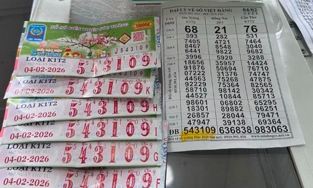 Nam shipper mua vé số ủng hộ người bán, bất ngờ đổi đời trước thềm năm mới: Tiền thưởng 