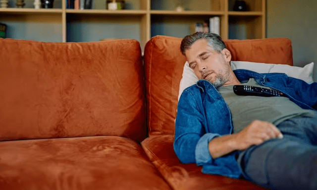 Bác sĩ tim mạch nói thật: 5 thói quen này khiến huyết áp tăng 