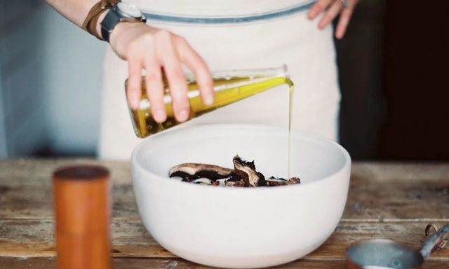 Không cần kiêng sạch chất béo: Đây là cách hạ cholesterol chỉ sau 10 ngày