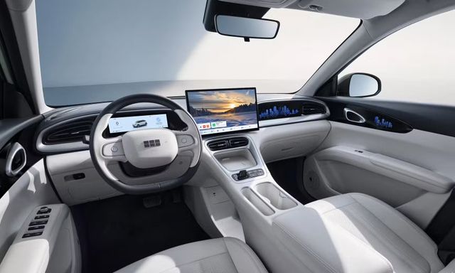 Xe điện Trung Quốc Geely EX2 về Việt Nam: Màn hình siêu lớn, có ADAS