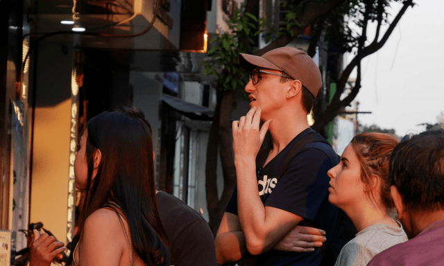 Món ăn từ 25.000 đồng/phần ở Việt Nam sang xứ kim chi đội giá gấp 5–6 lần vẫn đông khách xếp hàng