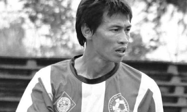 Cựu tiền đạo tuyển Việt Nam và HAGL qua đời