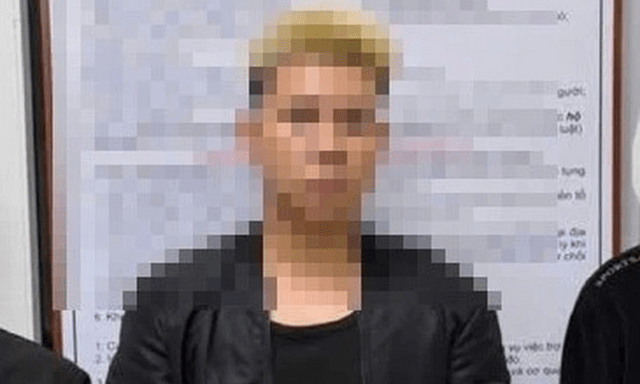 Các đối tượng mại dâm nam giá 5 triệu đồng/đêm, phục vụ livestream cả cảnh nóng khai gì tại công an?