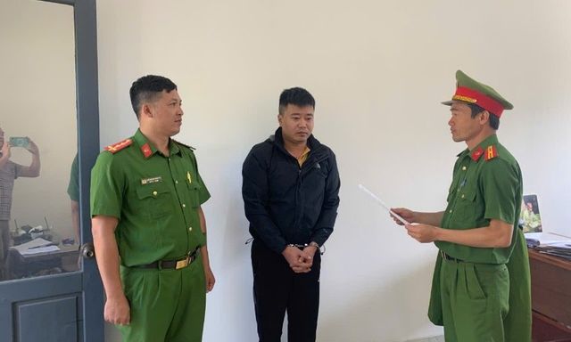 Thi hành lệnh bắt tạm giam nhân viên môi giới bất động sản Nguyễn Thành Luân 36 tuổi