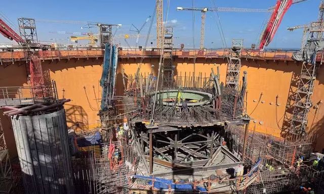 Nga mang đến thiết bị nặng 15 tấn, đại công trình ở châu Phi chuẩn bị chứng kiến khoảnh khắc kỳ diệu