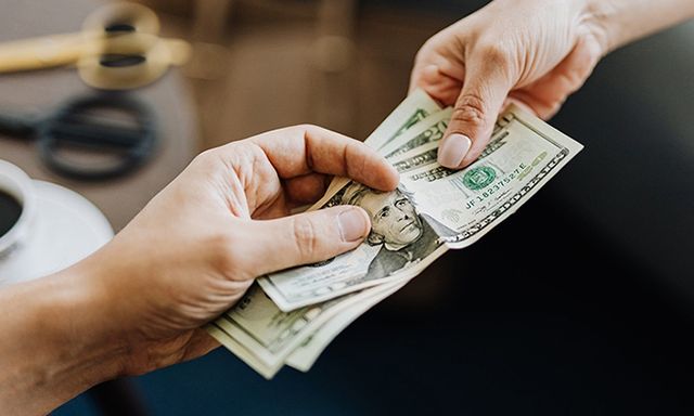 3 sai lầm chí mạng khi cho người khác vay tiền: Số 2 nguy hiểm nhất, có thể khiến bạn 