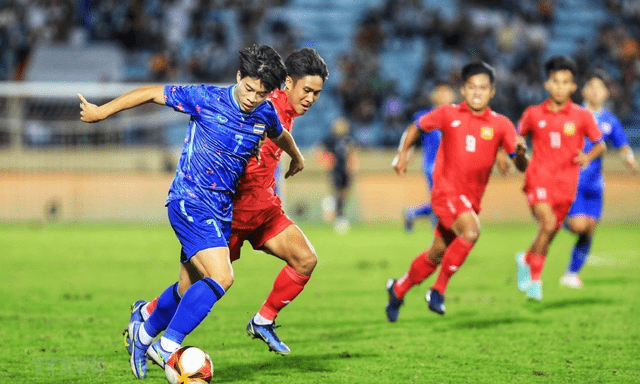 Thái Lan chốt “binh hùng tướng mạnh” chờ đấu tuyển Việt Nam