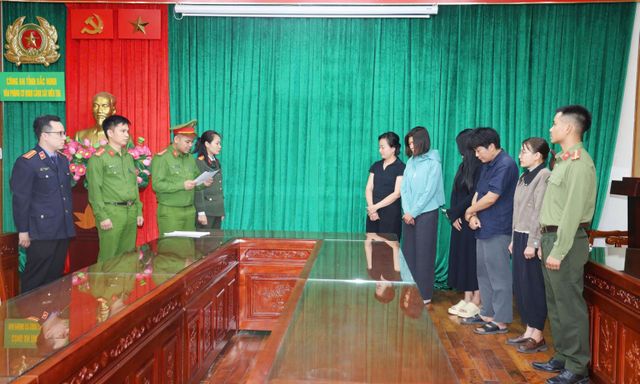 Ra lệnh bắt tạm giam giám đốc Nguyễn Thị Nhung cùng nhiều nhân viên môi giới bất động sản