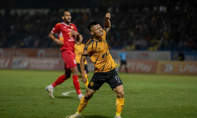 Đội bóng V.League được FIFA gỡ lệnh cấm, bổ sung gấp 7 cầu thủ để đua trụ hạng