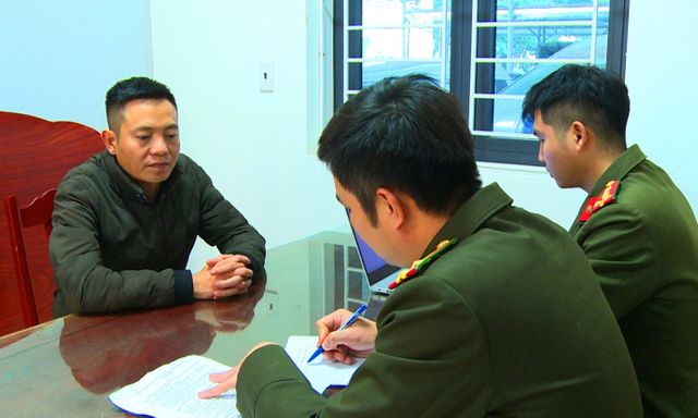 Nhân viên ngân hàng nghỉ việc Hoàng Văn Toàn đã 