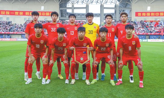 Tuyển Trung Quốc thua trắng, nguy cơ “vỡ trận” trước Brazil, Pháp