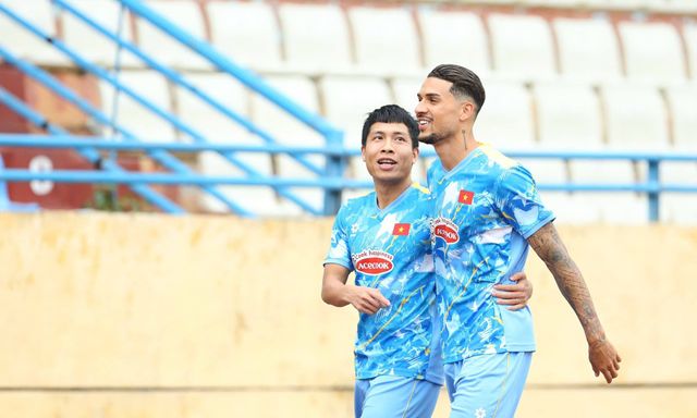 Đội hình Việt Nam vs Bangladesh: Đỗ Hoàng Hên đá chính, nhưng không cặp với Xuân Son?