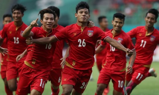 Thắng kịch tính, “hàng xóm” của tuyển Việt Nam vẫn bị loại khỏi Asian Cup
