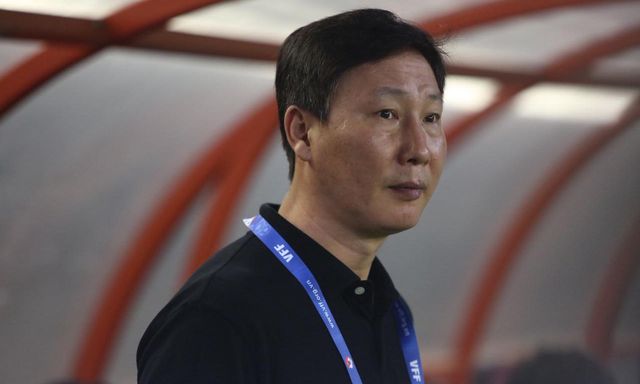 HLV Kim Sang-sik nối dài siêu kỷ lục cùng đội tuyển Việt Nam