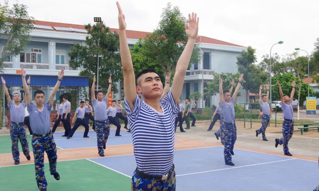 Cảnh báo tất cả các gia đình có con em mới đi nghĩa vụ quân sự chú ý