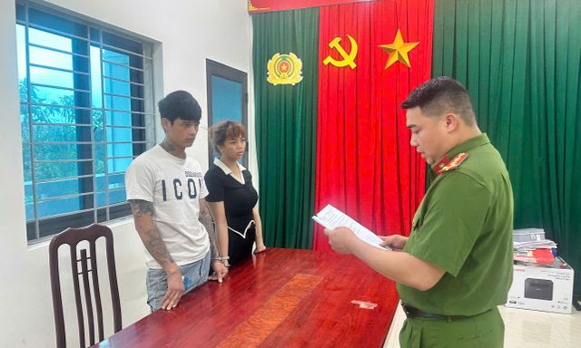 Ra lệnh bắt tạm giam Nguyễn Thị Hoài Trang SN 1999 cùng người yêu