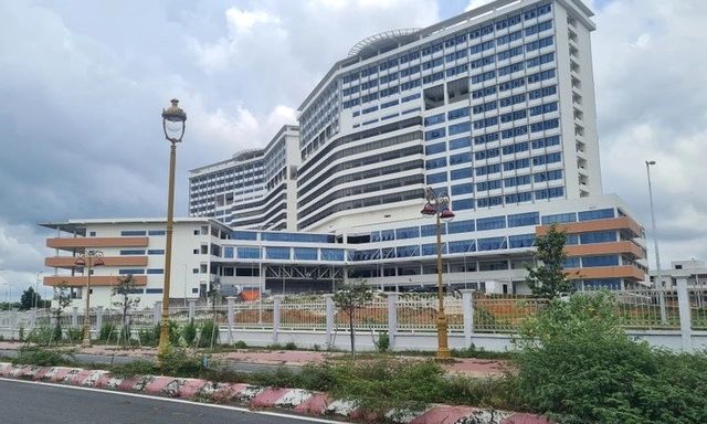 Nam thanh niên tử vong trong công trình bệnh viện ở TP.HCM: Gia đình kể diễn biến trước khi xảy ra chuyện