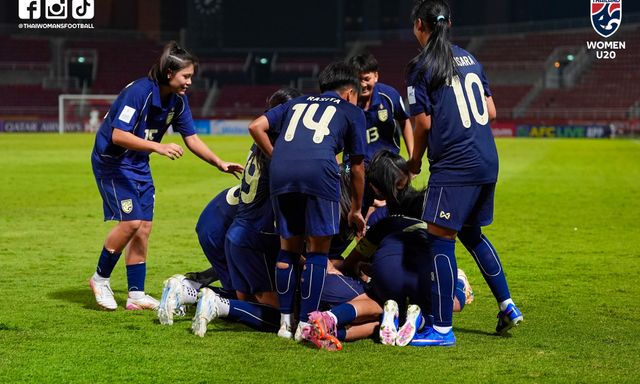 Tuyển Thái Lan lội ngược dòng khó tin, đẩy tuyển Việt Nam xuống cuối BXH ở Asian Cup