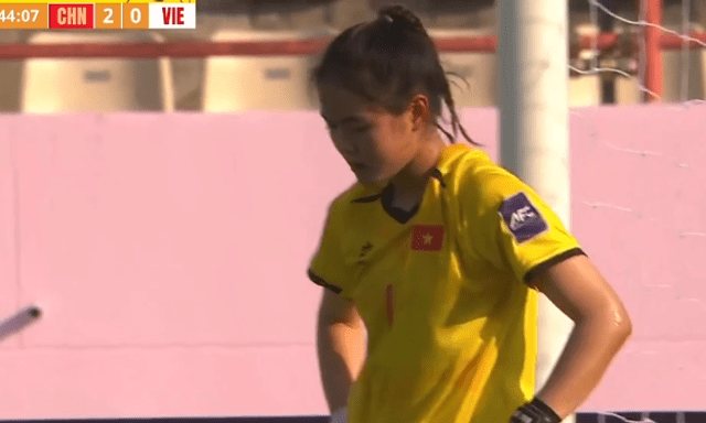 Tuyển Việt Nam chơi kiên cường trước Trung Quốc, chờ đấu Thái Lan để tranh vé tứ kết châu Á