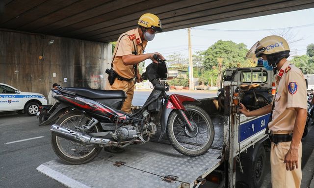 Người điều khiển xe máy sẽ bị tịch thu phương tiện trong những trường hợp nào?