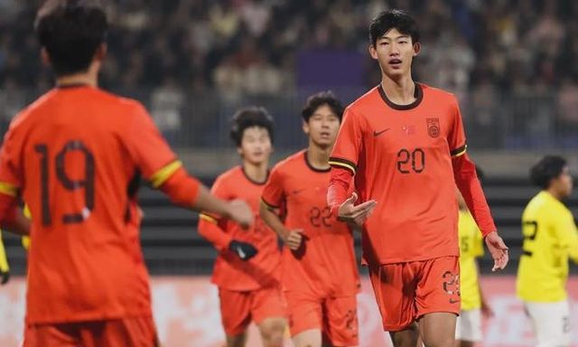 Thi đấu quả cảm, tuyển Trung Quốc gây bất ngờ lớn trước Brazil