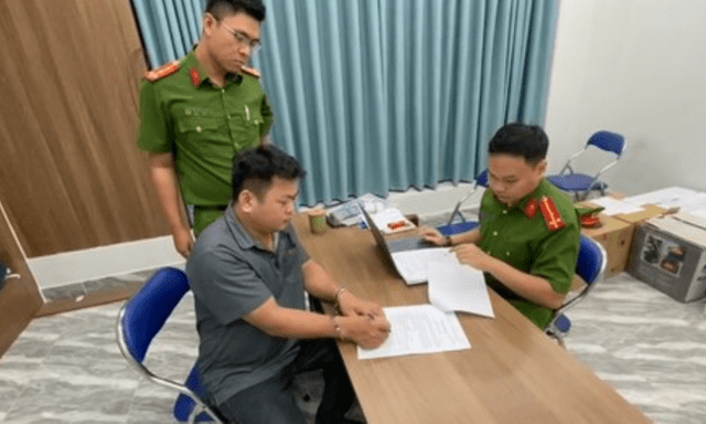 Ra lệnh bắt tạm giam Giám đốc Công ty Đấu giá Trần Tấn Hoàng 44 tuổi