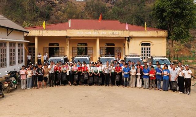 Nhật ký hành trình từ trái tim: Vượt hiểm trở, thắp khát vọng lớn nơi vùng cao