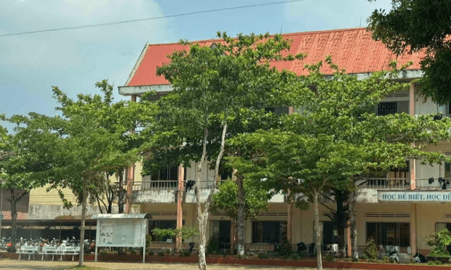 Bị phát tán ảnh nhạy cảm tại trường, quyết định của nữ giáo viên