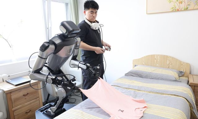 Viện dưỡng lão 1.100m2, có hơn 40 robot như bảo mẫu chuyên nghiệp: Từ nấu ăn, dọn dẹp đến cho uống thuốc