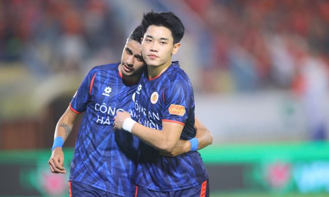 Học trò đồng loạt 