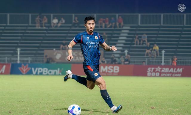 Đoàn Văn Hậu nhận án phạt