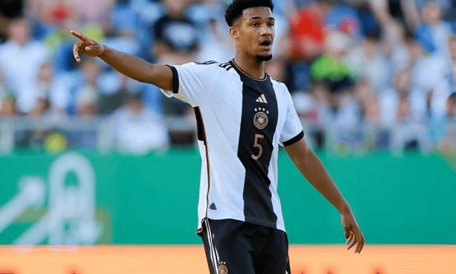 Cầu thủ châu Âu giá 24 tỷ lên tiếng về tin đồn có gốc Việt Nam, hé lộ thêm sự thật ngỡ ngàng