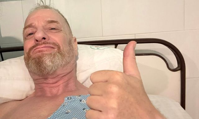 Khách Tây hết lời ca ngợi y tế Việt Nam: Phản ứng của dân mạng mới gây chú ý