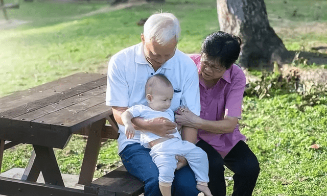 “Đứng yên” hơn 10 năm qua, ngưỡng thu nhập để xác định người phụ thuộc hiện tại đang là bao nhiêu?
