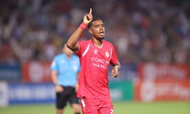 ĐTVN sắp có chân sút nhập tịch mới gốc Brazil: Trẻ hơn Xuân Son 1 tuổi, ghi 45 bàn ở V.League