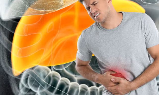 Thấy 5 dấu hiệu này xuất hiện vào buổi tối, cẩn thận lá gan đang ngập trong mỡ