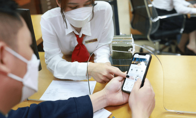 Tất cả người dân có tài khoản ngân hàng chú ý: Tắt nguồn ngay nếu điện thoại hiện dòng chữ này