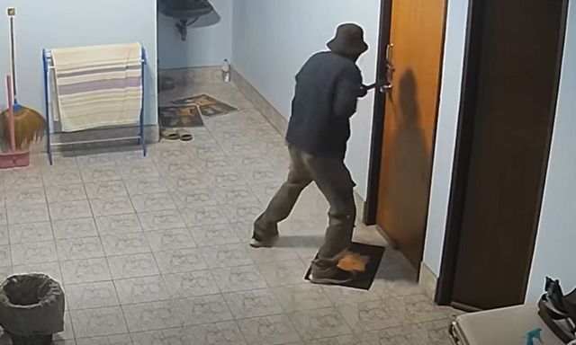 Bị mất số vàng trị giá hơn 2 tỷ, người đàn ông báo cảnh sát rồi không thể tin nổi danh tính kẻ chủ mưu