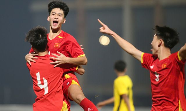 Hé lộ lý do tuyển Malaysia “chấp tuổi” tuyển Việt Nam ở chung kết: Mơ World Cup, tính đường xa