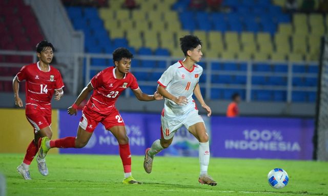Chuyên gia Indonesia: “Trận gặp Việt Nam, chúng ta thật tệ!”