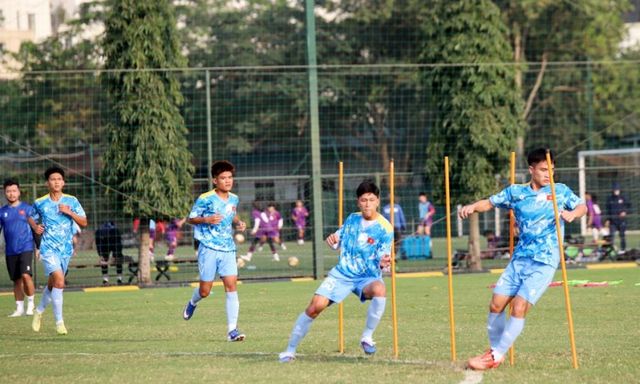 Bất ngờ với Việt kiều Tây Ban Nha “bí ẩn” lần đầu lên tuyển Việt Nam