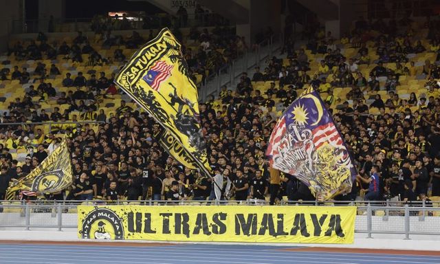 Đội nhà thua đậm Việt Nam, fan Malaysia tẩy chay quy mô lớn, đòi tước giấy tờ 7 ngôi sao nhập tịch