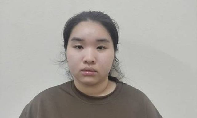 Nhân viên thử việc Nguyễn Thùy Vân SN 2003 ra đầu thú