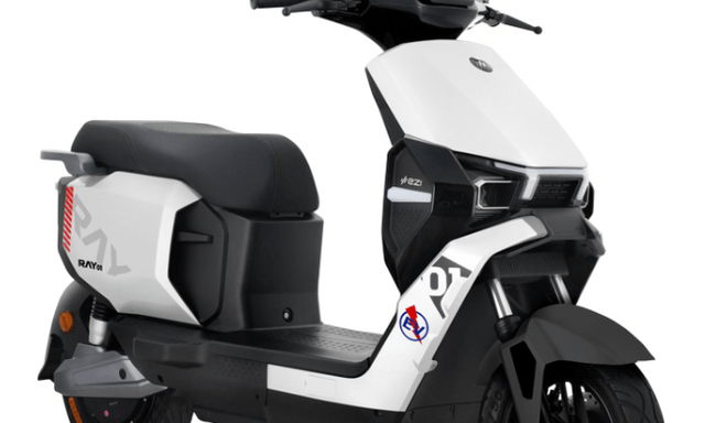 Xe máy điện mới ra mắt có giá ưu đãi chỉ 15 triệu đồng, chạy 120km/sạc