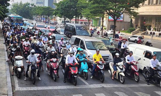 Tin mới nhất cho tất cả người dân sở hữu xe xăng ở Hà Nội