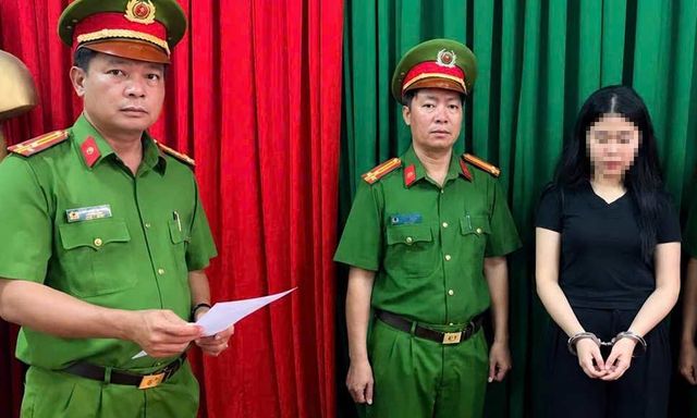 Tạm giữ hình sự nữ giám đốc sinh năm 2002