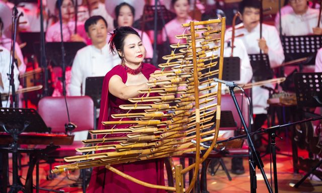 130 nghệ sĩ cùng kể câu chuyện Việt Nam bằng âm nhạc dân tộc